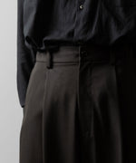 画像をギャラリービューアに読み込む, ssstein(シュタイン)のTWIST SEAM WIDE EASY TROUSERS - GREY KHAKIの公式通販サイトsession福岡セレクトショップ
