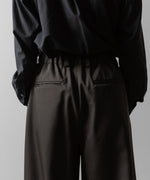 画像をギャラリービューアに読み込む, ssstein(シュタイン)のTWIST SEAM WIDE EASY TROUSERS - GREY KHAKIの公式通販サイトsession福岡セレクトショップ
