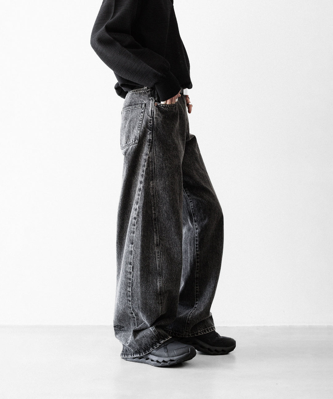 ssstein×UMBRO(シュタイン×アンブロ)のDEFORMATION WIDE DENIM JEANS - BLACKの公式通販サイトsession福岡セレクトショップ