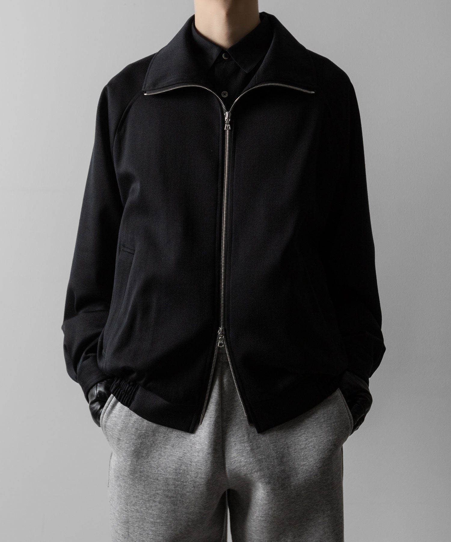 ssstein(シュタイン)のW/SI SATIN ZIP UP SHORT JACKET - BLACKの公式通販サイトsession福岡セレクトショップ