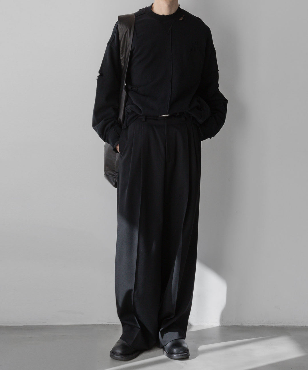stein(シュタイン)の24SSコレクションOVERSIZED RECONSTRUCTION SWEAT LSのBLACK 公式通販サイトsession福岡セレクトショップ