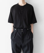 画像をギャラリービューアに読み込む, INTÉRIM - インテリムのEXTRA FINE MERINO WOOL JERSEY HENRY OVER S/S TEEのBLACK公式通販サイトsession福岡セレクトショップ
