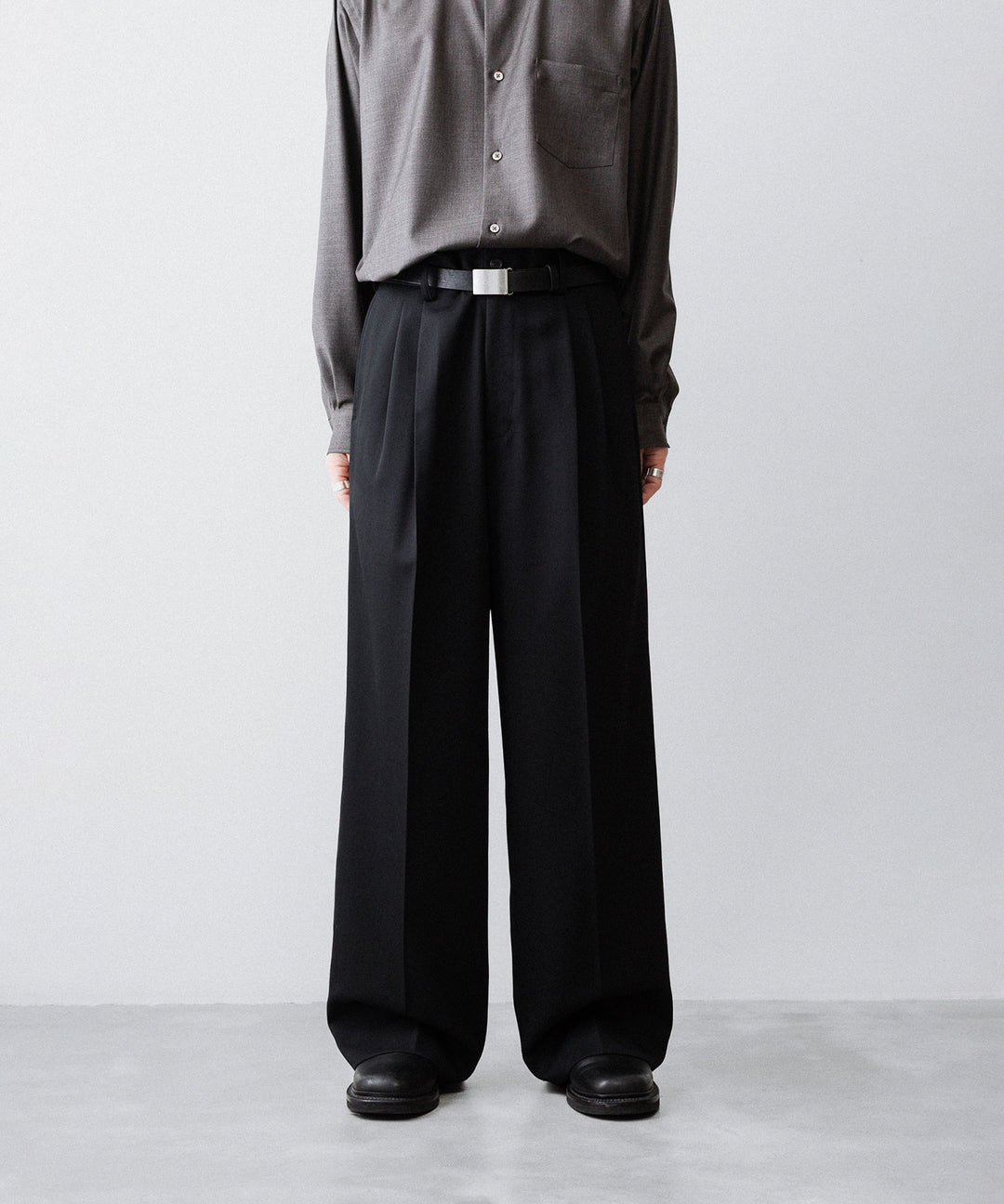 ssstein(シュタイン)のLONG WIDE TROUSERS (2/60 WOOL GABARDINE) - BLACKの公式通販サイトsession福岡セレクトショップ
