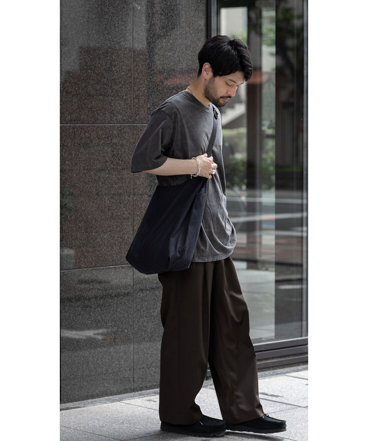 stein(シュタイン)の23AWコレクションBELTED WIDE STRAIGHT TROUSERSのMILITARY KHAKI