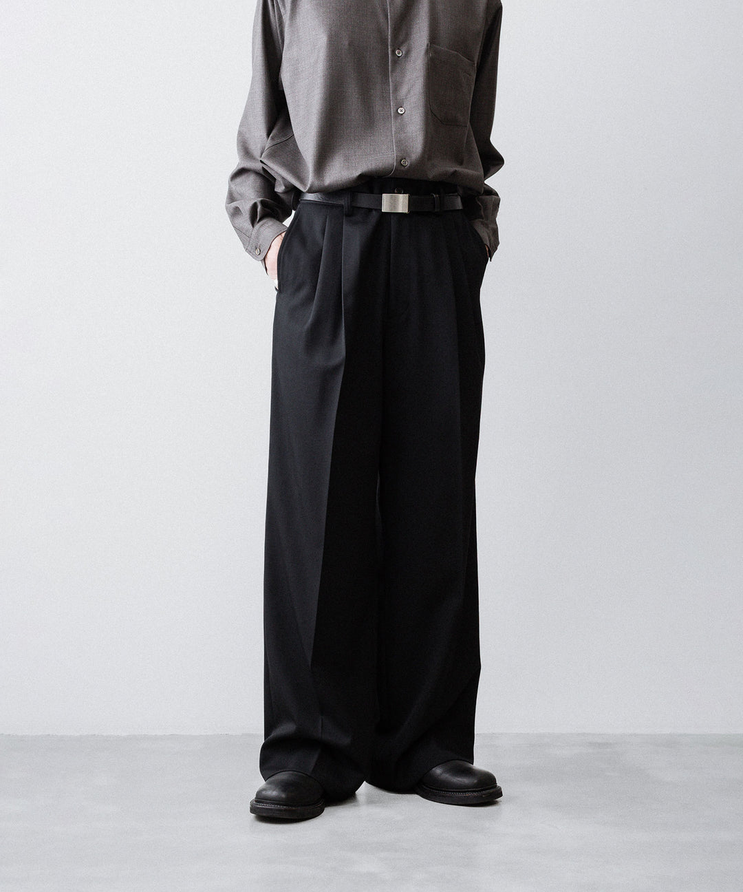 ssstein(シュタイン)のLONG WIDE TROUSERS (2/60 WOOL GABARDINE) - BLACKの公式通販サイトsession福岡セレクトショップ