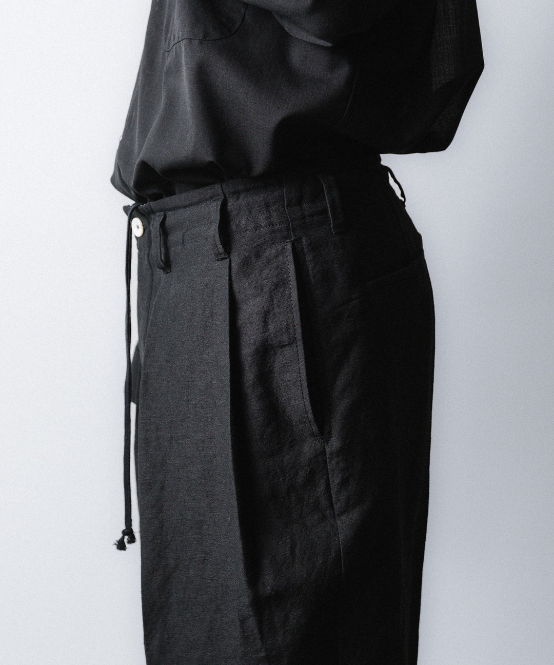 phebus- フィーバスのWOOL LINEN WIDE TAPERED PANTSのBLACK公式通販サイトsession福岡セレクトショップ