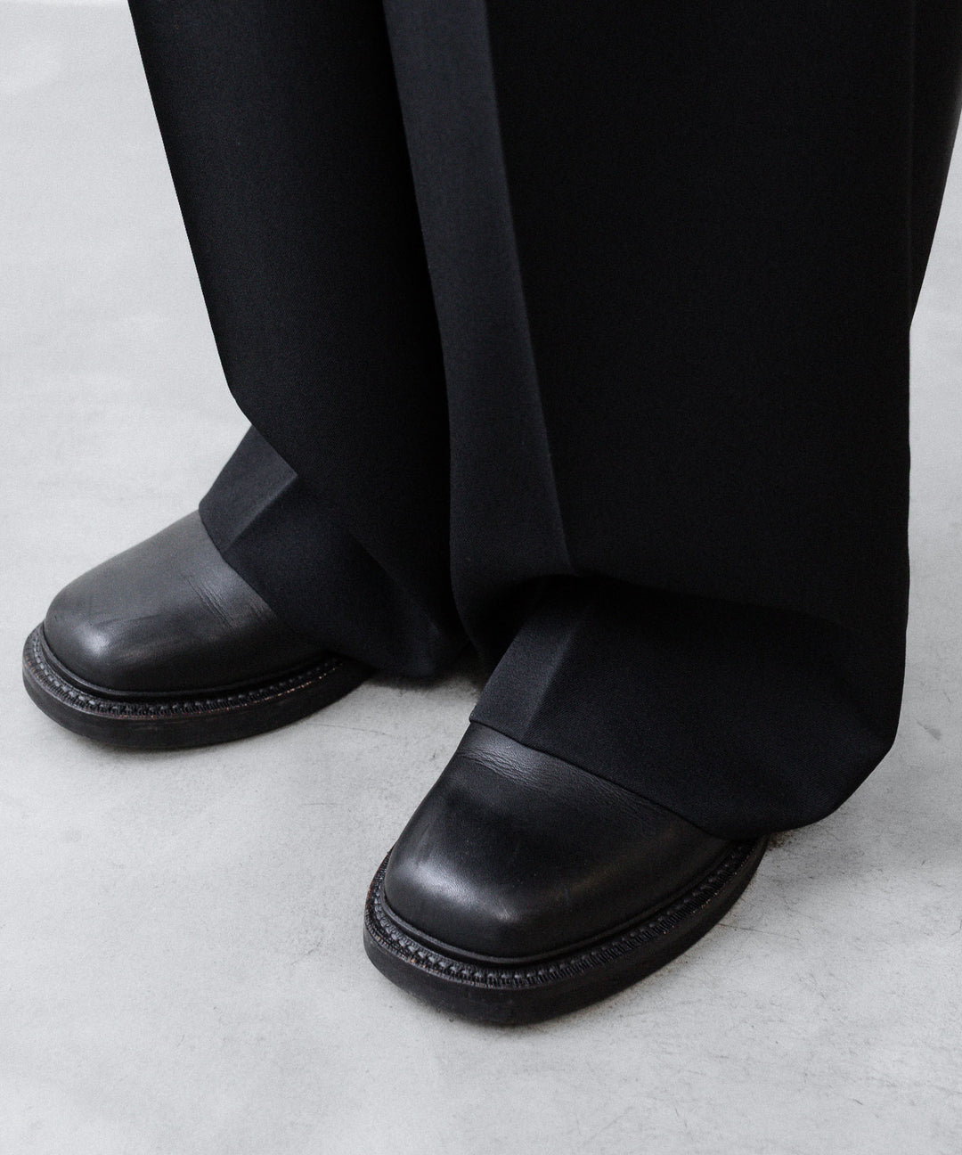 ssstein(シュタイン)のLONG WIDE TROUSERS (2/60 WOOL GABARDINE) - BLACKの公式通販サイトsession福岡セレクトショップ