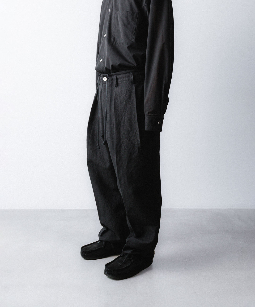 phebus- フィーバスのWOOL LINEN WIDE TAPERED PANTSのBLACK公式通販サイトsession福岡セレクトショップ