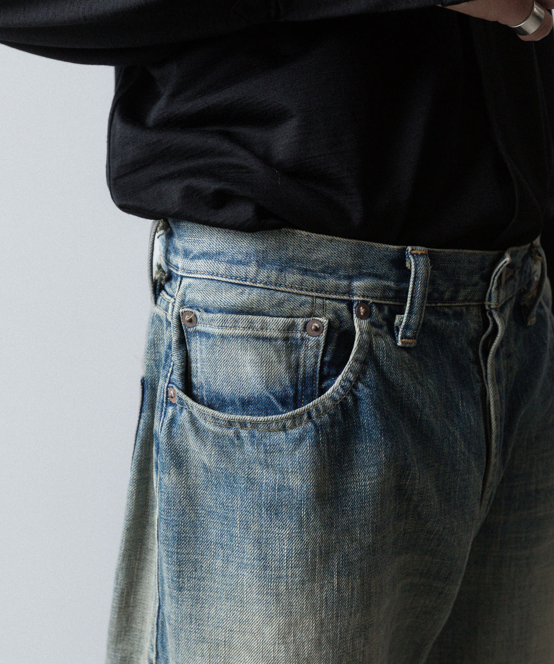 INTÉRIM(インテリム)のSHABBY VINTAGE "1947XX" SHUTTLE DENIM TROUSERS - S.NAVYの公式通販サイトsession福岡セレクトショップ