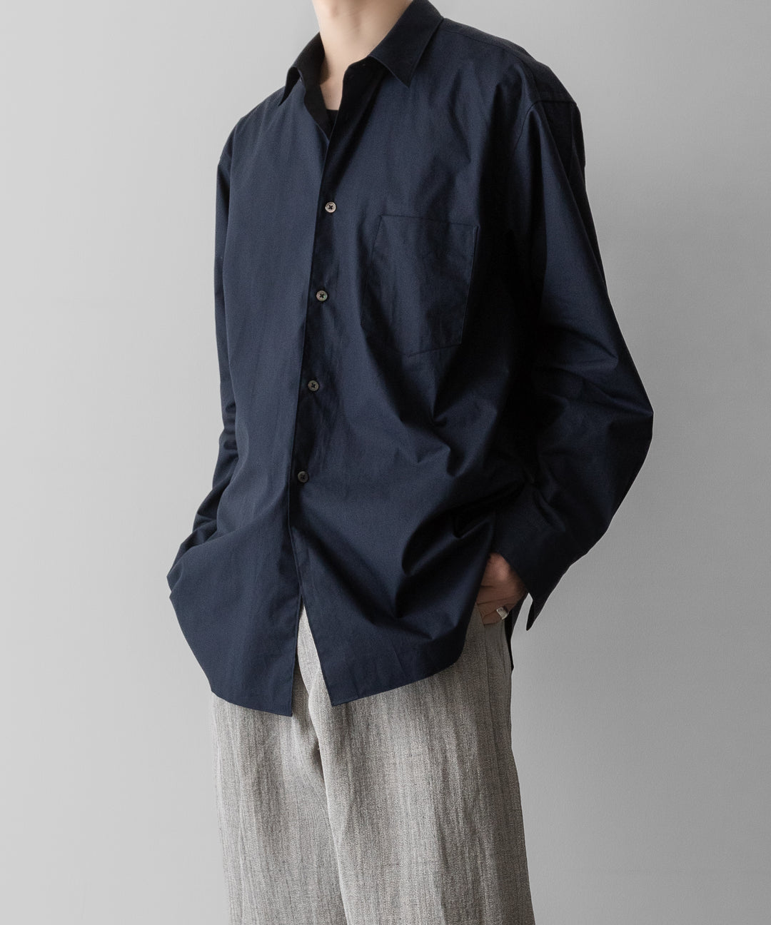 INTÉRIM(インテリム)のVINTAGE COTTON POPLIN L/S REGULAR COLLAR SHIRT - D.BLUEの公式通販サイトsession福岡セレクトショップ