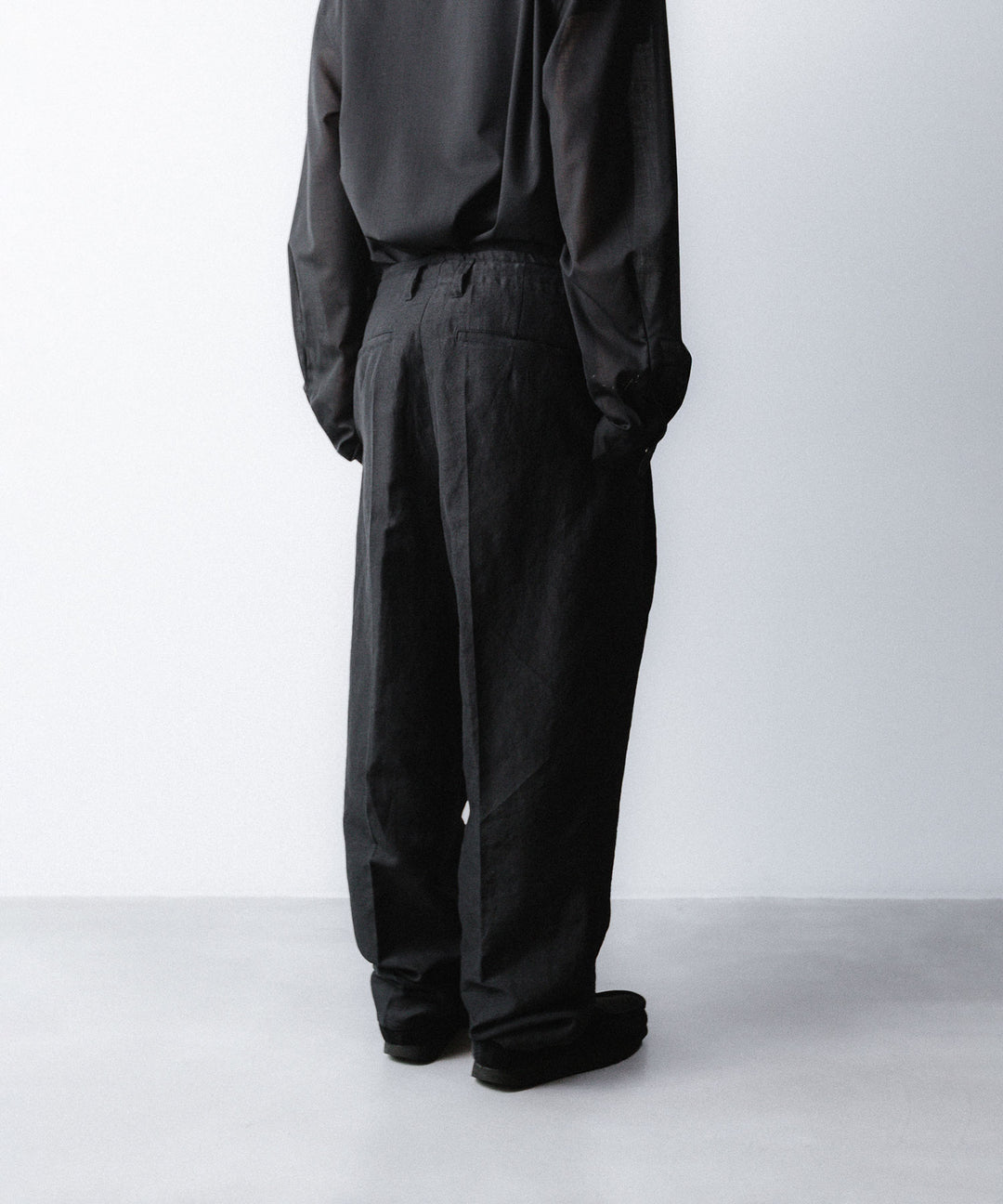 phebus- フィーバスのWOOL LINEN WIDE TAPERED PANTSのBLACK公式通販サイトsession福岡セレクトショップ