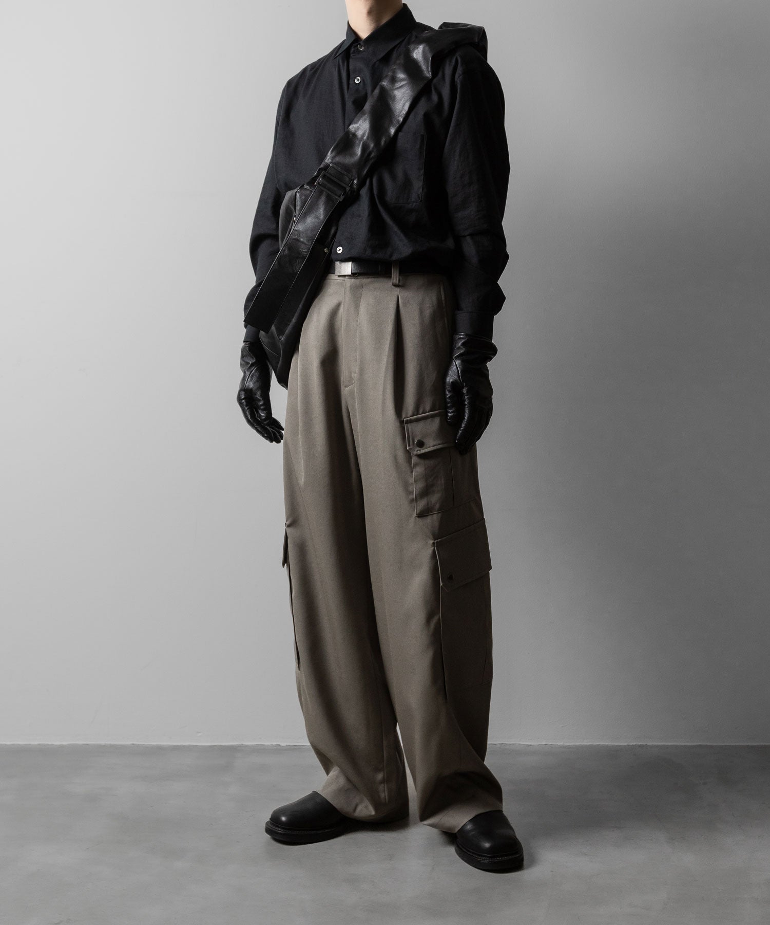 ssstein(シュタイン)のCARGO POCKET WIDE EASY TROUSERS - TAUPE BEIGEの公式通販サイトsession福岡セレクトショップ