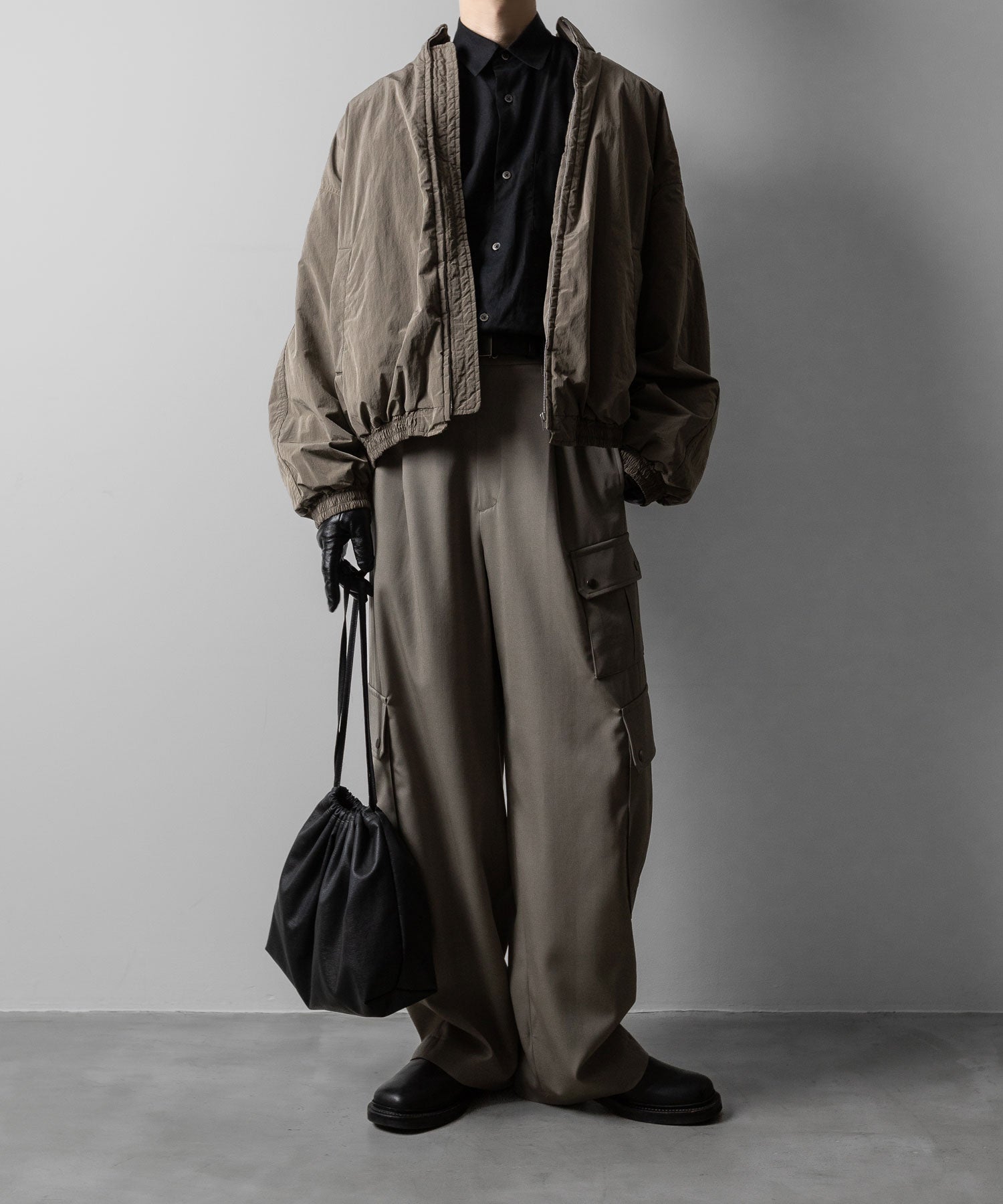 ssstein(シュタイン)のCARGO POCKET WIDE EASY TROUSERS - TAUPE BEIGEの公式通販サイトsession福岡セレクトショップ