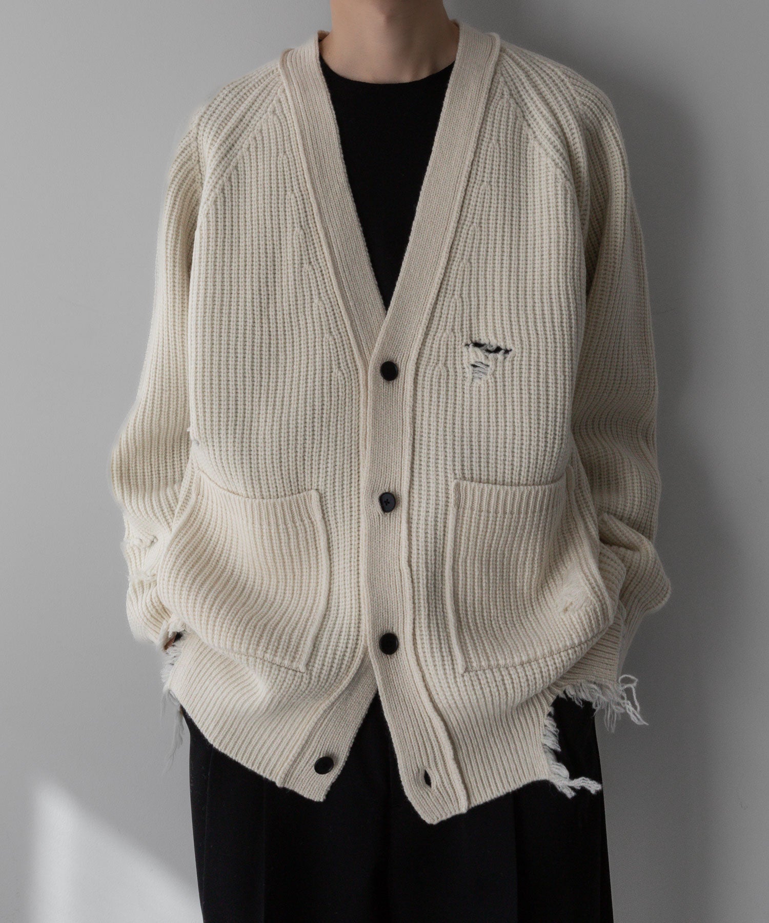 stein MILLED DAMAGE KNIT CARDIGAN / OFFカラーホワイト