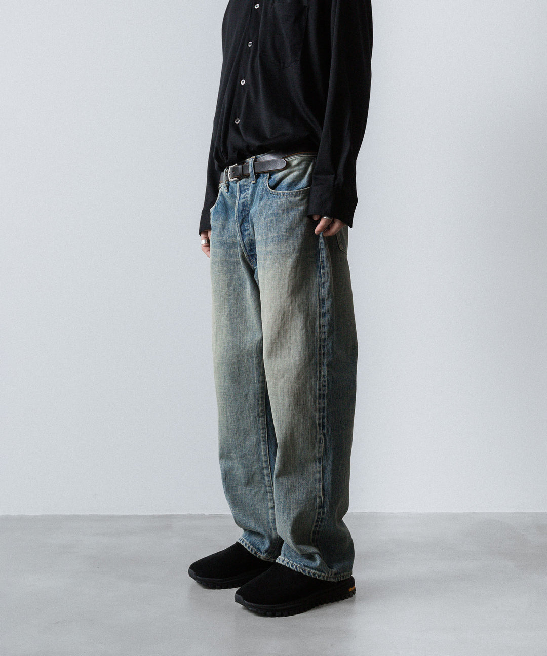 INTÉRIM(インテリム)のSHABBY VINTAGE "1947XX" SHUTTLE DENIM TROUSERS - S.NAVYの公式通販サイトsession福岡セレクトショップ