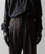 画像をギャラリービューアに読み込む, ssstein(シュタイン)のTWO TUCK EASY TROUSERS - GREY KHAKIの公式通販サイトsession福岡セレクトショップ
