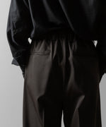 画像をギャラリービューアに読み込む, ssstein(シュタイン)のTWO TUCK EASY TROUSERS - GREY KHAKIの公式通販サイトsession福岡セレクトショップ
