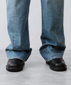 ssstein / シュタイン】TWIST CUT DENIM JEANS - INDIGO | 公式通販