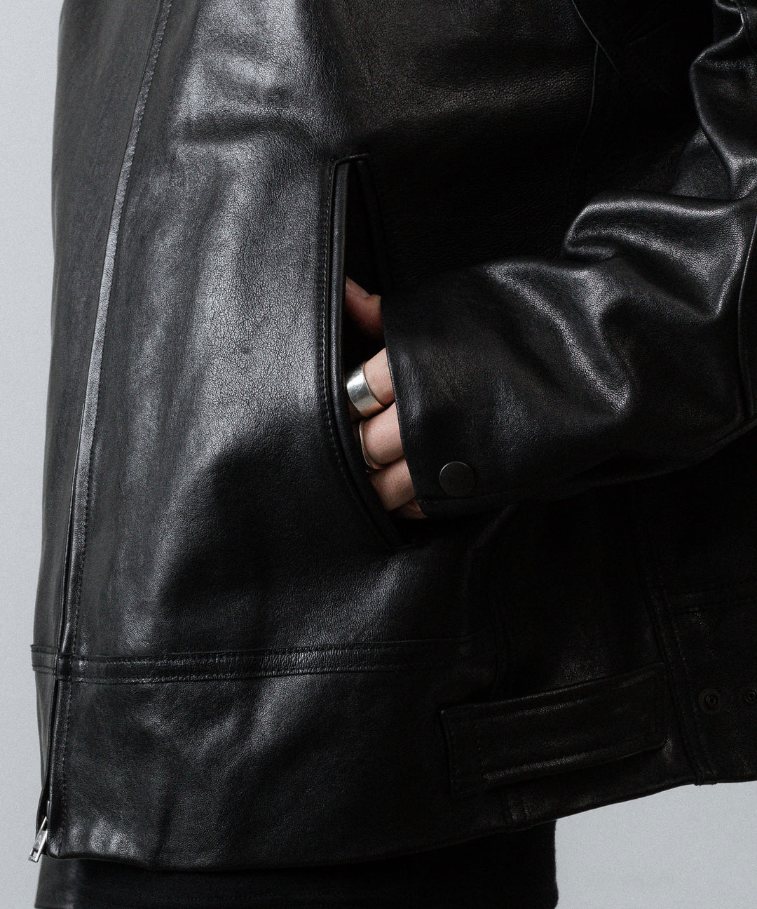 【ANTHEM A】LAMB LEATHER MILITARY BLOUSON - BLACK