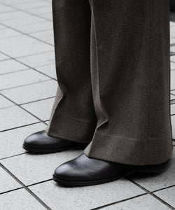 ssstein / シュタイン】WOOL DOESKIN FLARE TROUSERS - TAUPE | 公式