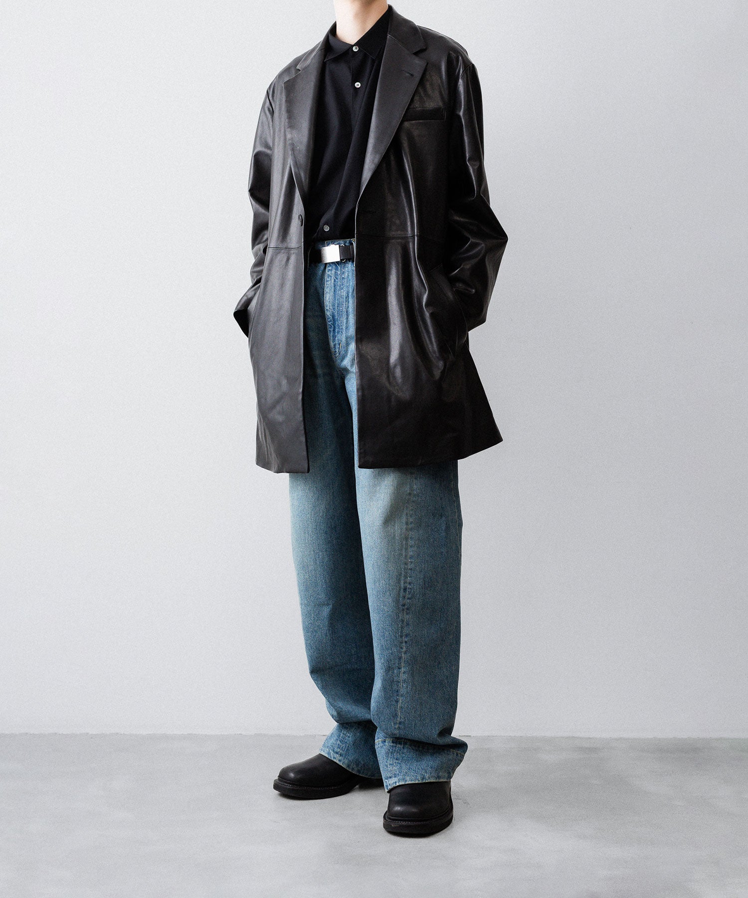 ssstein / シュタイン】LAMBS LEATHER HALF COAT - BLACK | 公式通販