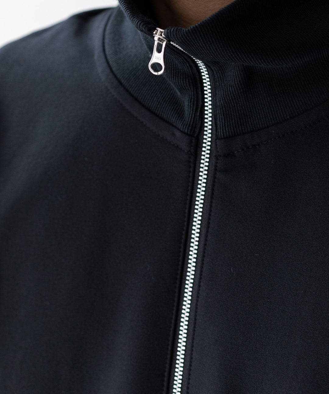 【KANEMASA PHIL.】EXCLUSIVE - 36G SUPER FINE GAUGE HALF ZIP PULLOVER - BLACK