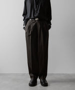 画像をギャラリービューアに読み込む, ssstein(シュタイン)のTWO TUCK EASY TROUSERS - GREY KHAKIの公式通販サイトsession福岡セレクトショップ
