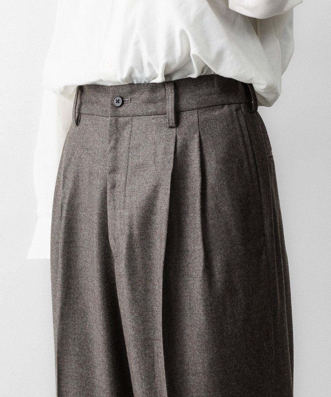 ssstein(シュタイン)のEXTRA FINE WOOL EASY LONG WIDE TROUSERS - CHARCOAL BROWNの公式通販サイトsession福岡セレクトショップ