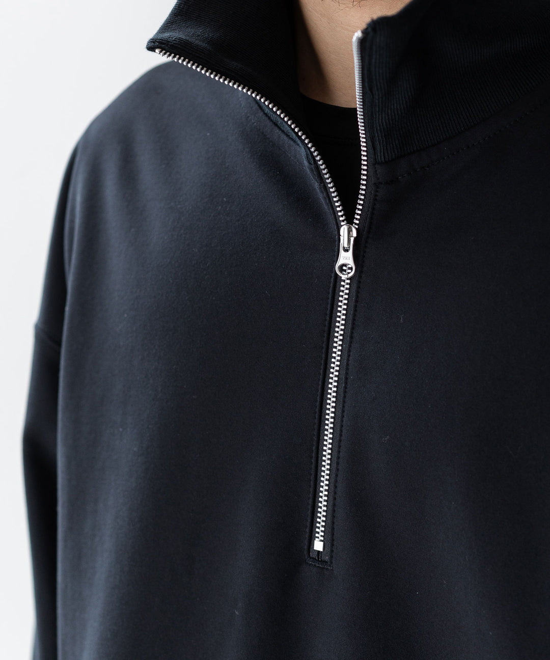 【KANEMASA PHIL.】EXCLUSIVE - 36G SUPER FINE GAUGE HALF ZIP PULLOVER - BLACK