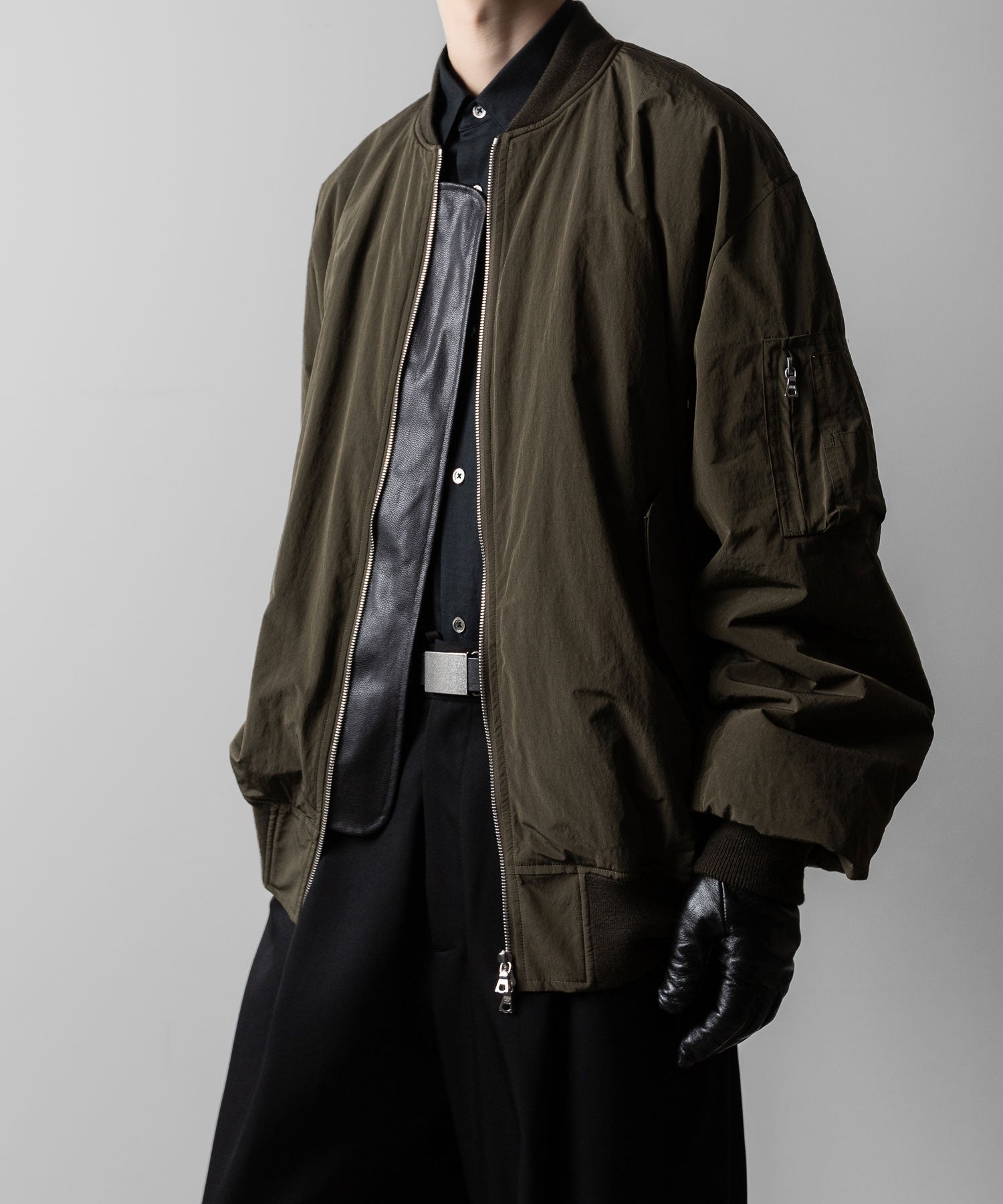 ssstein(シュタイン)のWINDPROOF NYLON OVERSIZED FLIGHT JACKET - MILITARY KHAKIの公式通販サイトsession福岡セレクトショップ