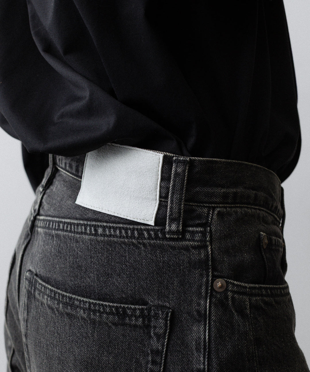 ssstein(シュタイン)のTWIST CUT DENIM JEANS - BLACKの公式通販サイトsession福岡セレクトショップ