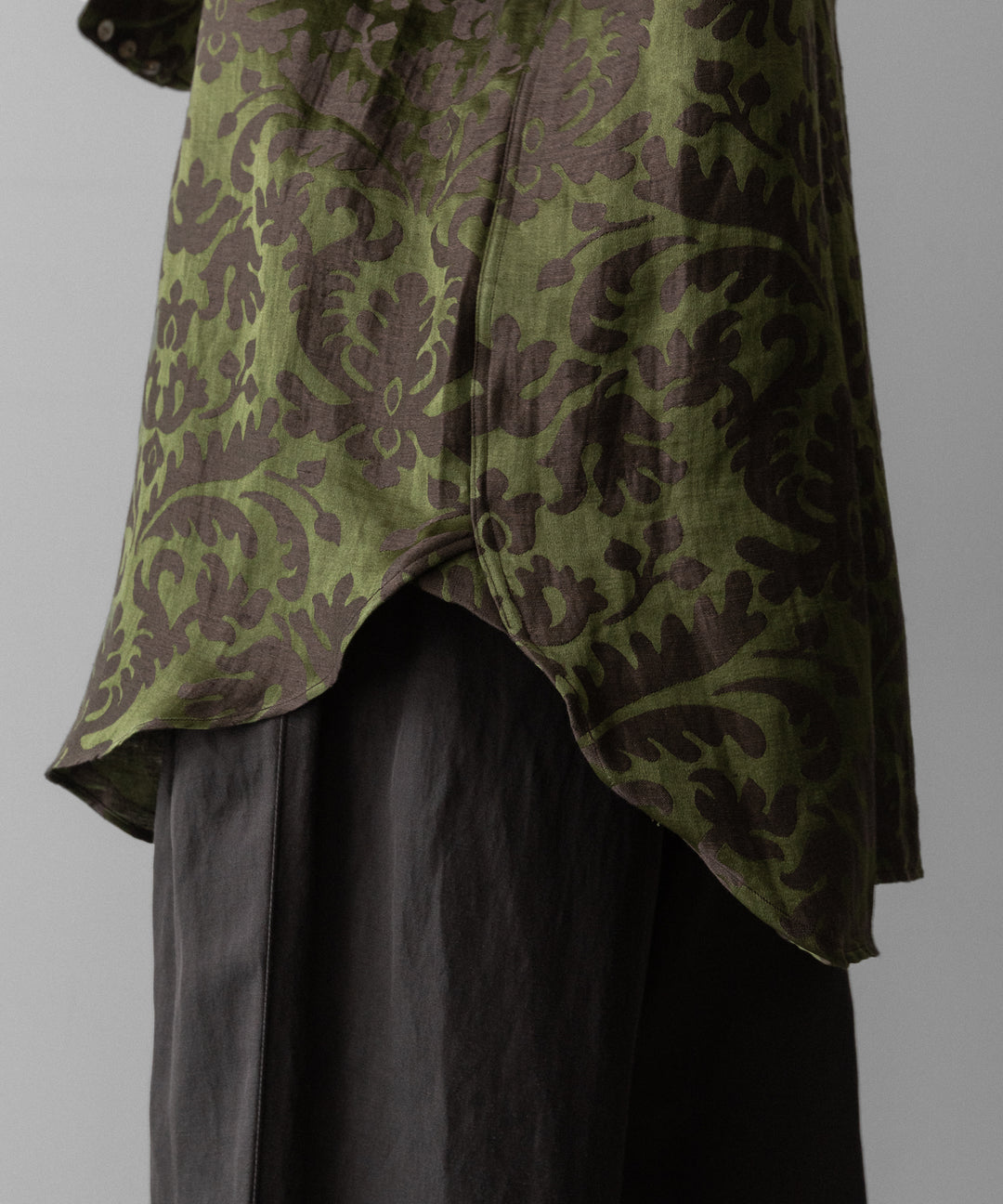 INTÉRIM(インテリム)のHYPER BIG LINEN SILK JACQUARD POCKETLESS DRESS WESTERN SHIRT - CHIVE JQ公式通販サイトsession福岡セレクトショップ
