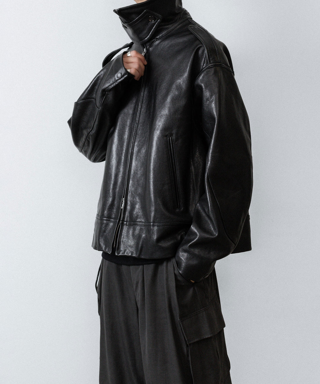 【ANTHEM A】LAMB LEATHER MILITARY BLOUSON - BLACK