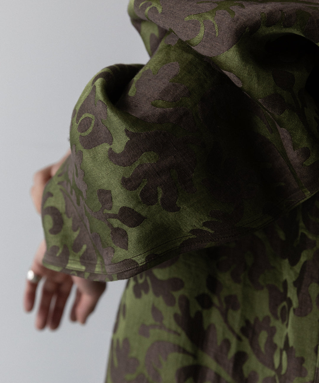 INTÉRIM(インテリム)のHYPER BIG LINEN SILK JACQUARD POCKETLESS DRESS WESTERN SHIRT - CHIVE JQ公式通販サイトsession福岡セレクトショップ