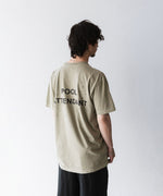 画像をギャラリービューアに読み込む, paratrait(パラトレイト)のPOOL ATTENDANT T - KHAKI の公式通販サイトsession福岡セレクトショップ

