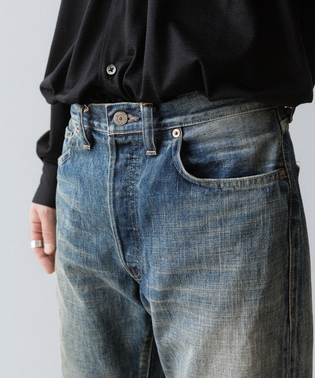 INTÉRIM(インテリム)のCLASSIC VINTAGE "1947XX" SHUTTLE DENIM TROUSERS - C.NAVYの公式通販サイトsession福岡セレクトショップ