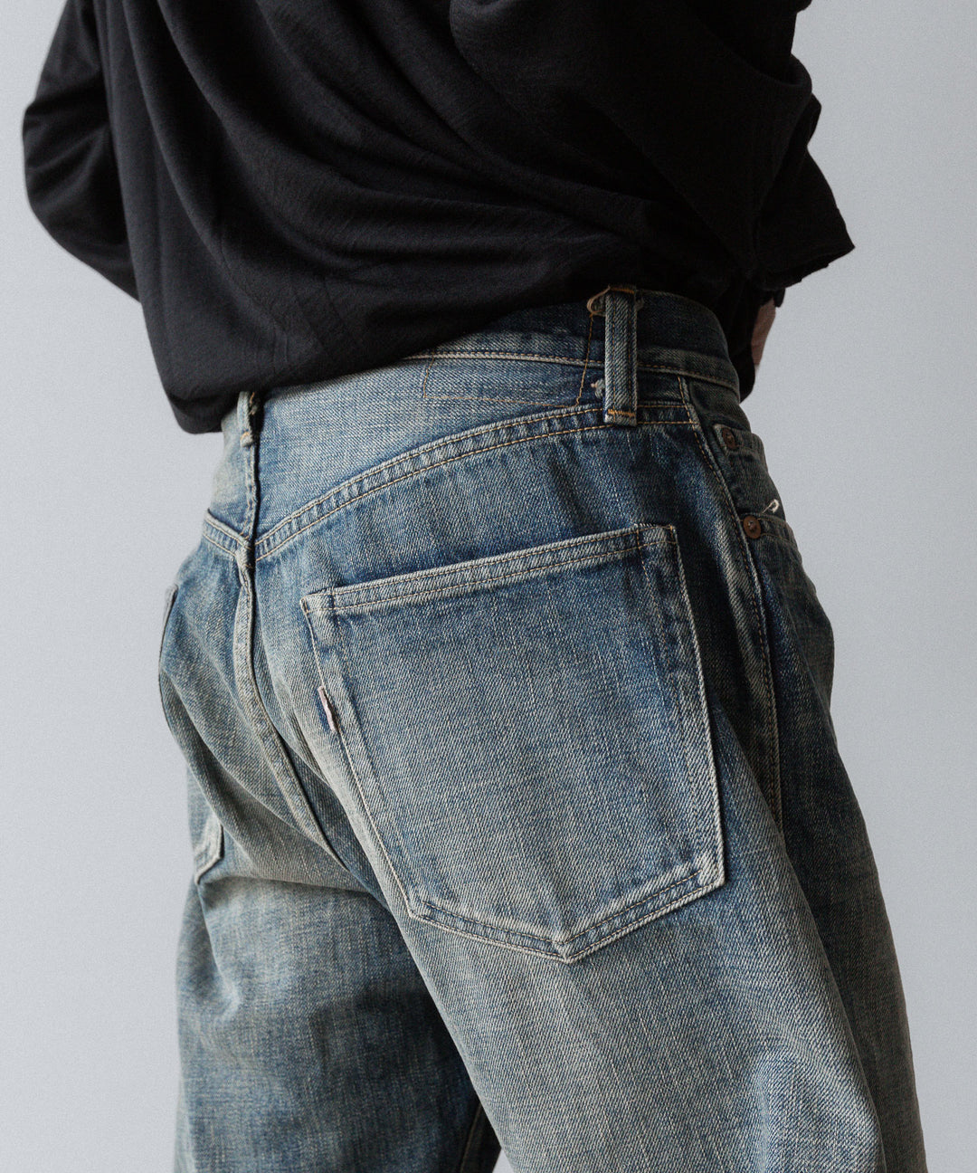 INTÉRIM(インテリム)のCLASSIC VINTAGE "1947XX" SHUTTLE DENIM TROUSERS - C.NAVYの公式通販サイトsession福岡セレクトショップ
