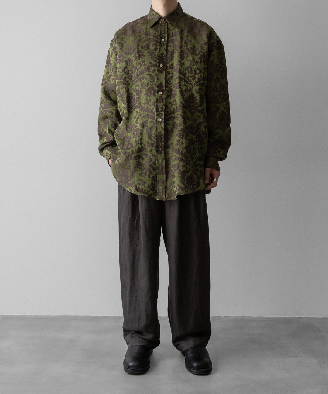 INTÉRIM(インテリム)のHYPER BIG LINEN SILK JACQUARD POCKETLESS DRESS WESTERN SHIRT - CHIVE JQ公式通販サイトsession福岡セレクトショップ