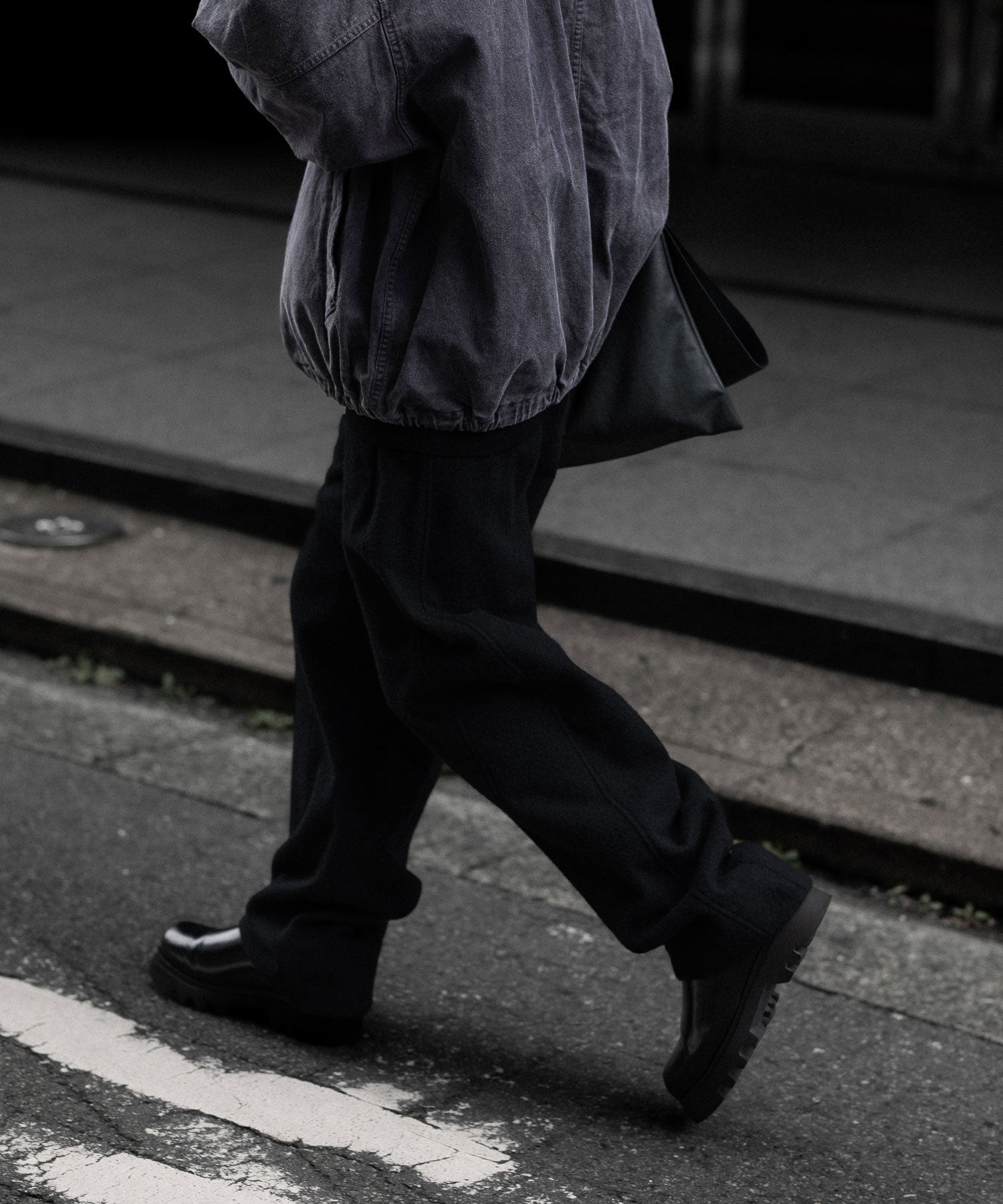 ssstein(シュタイン)のWOOL/CASHMERE FLEECE EASY TWIST TROUSERS - BLACKの公式通販サイトsession福岡セレクトショップ