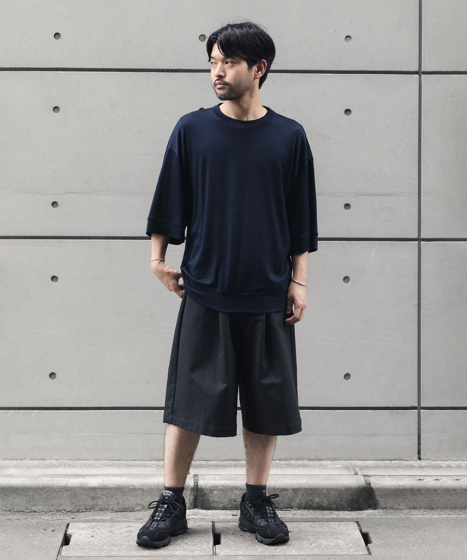 ssstein / シュタイン】DOUBLE WEAVE COTTON SHORTS - BLACK | 公式