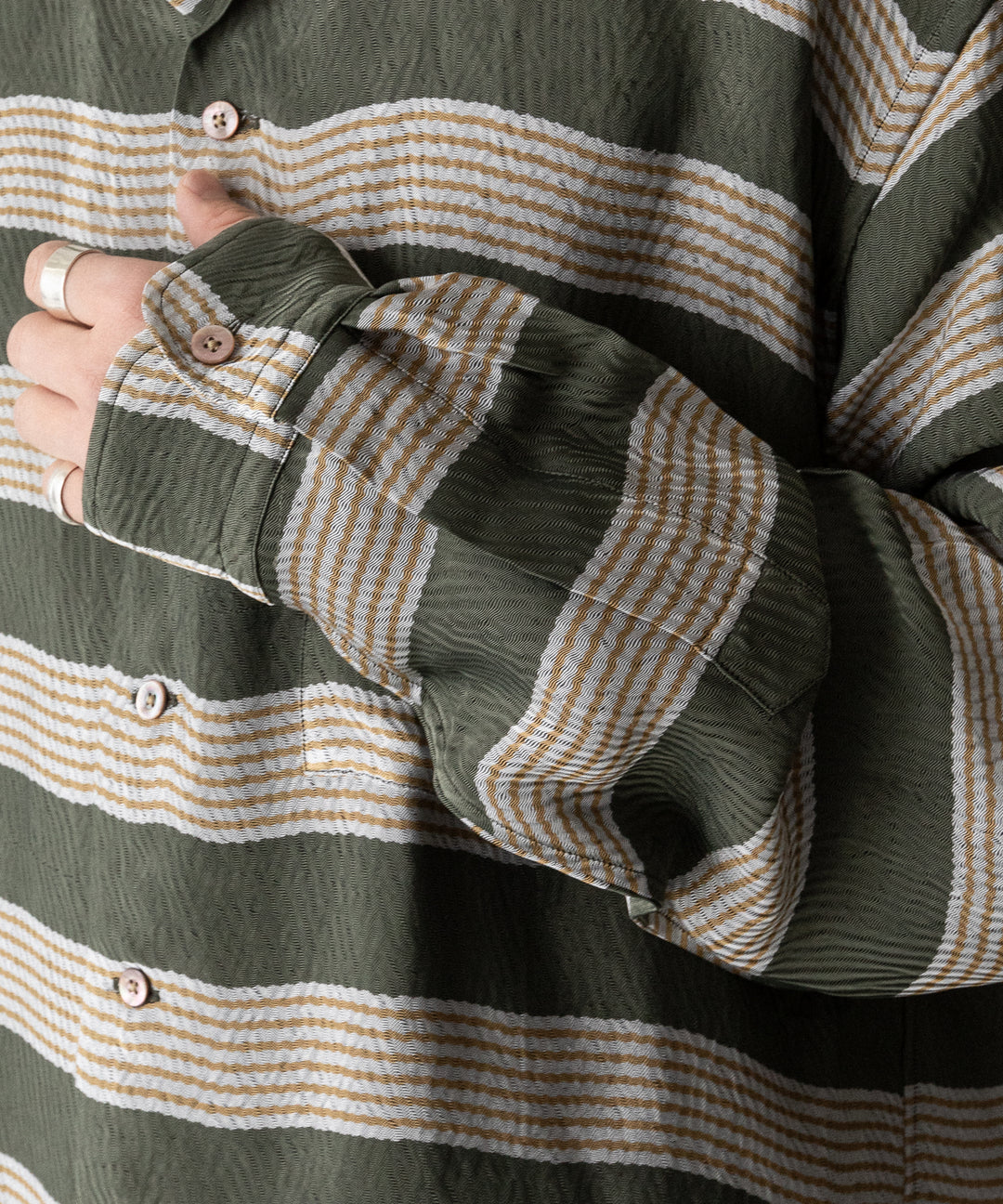INTÉRIM(インテリム)のHYPER BIG VISCOSE STRIPE 60s OPEN COLLAR SHIRT - GREEN STRIPE公式通販サイトsession福岡セレクトショップ