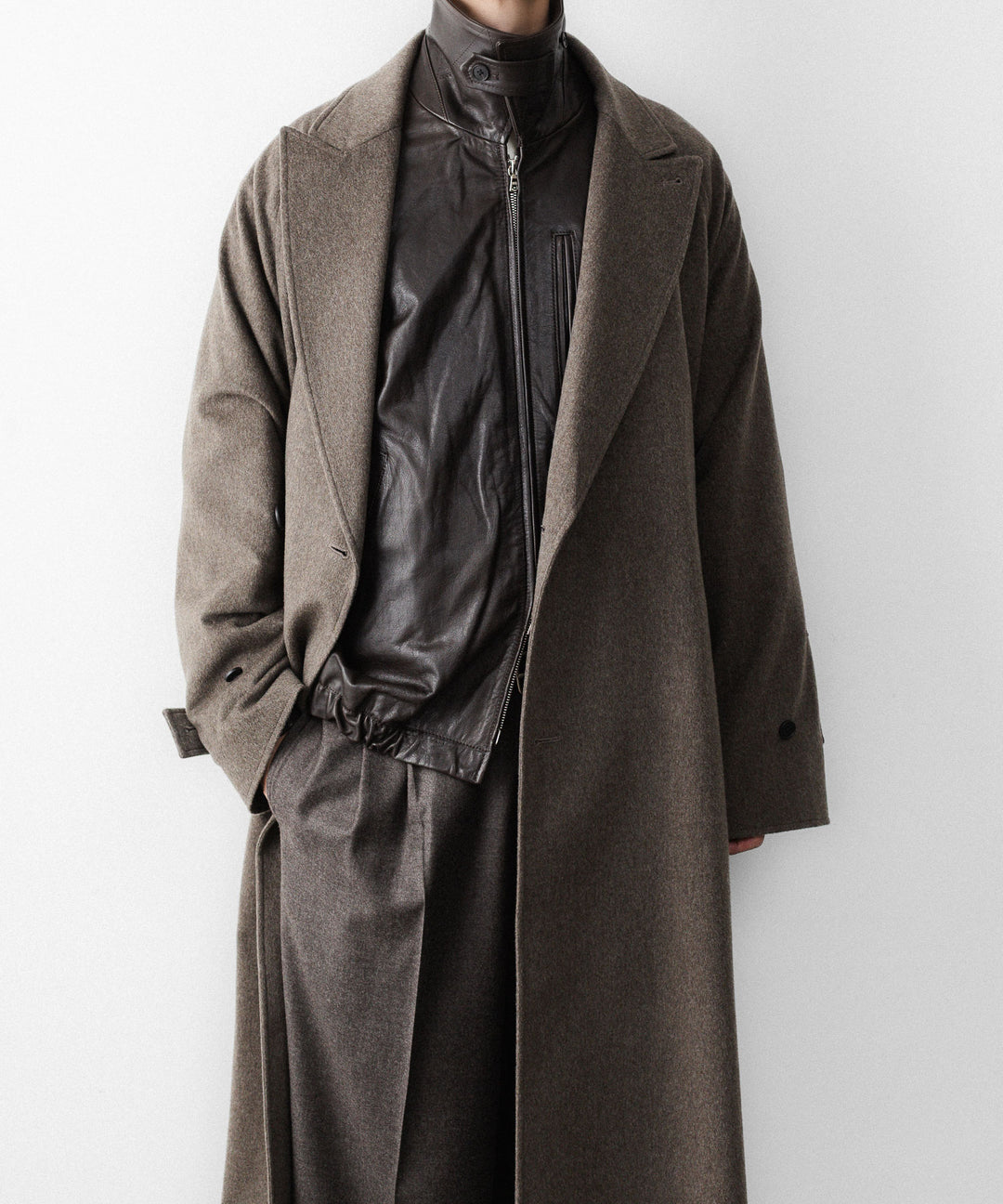 ssstein(シュタイン)のWOOL DOESKIN OVERSIZED PEAK LAPEL CHESTER COAT - TAUPEの公式通販サイトsession福岡セレクトショップ