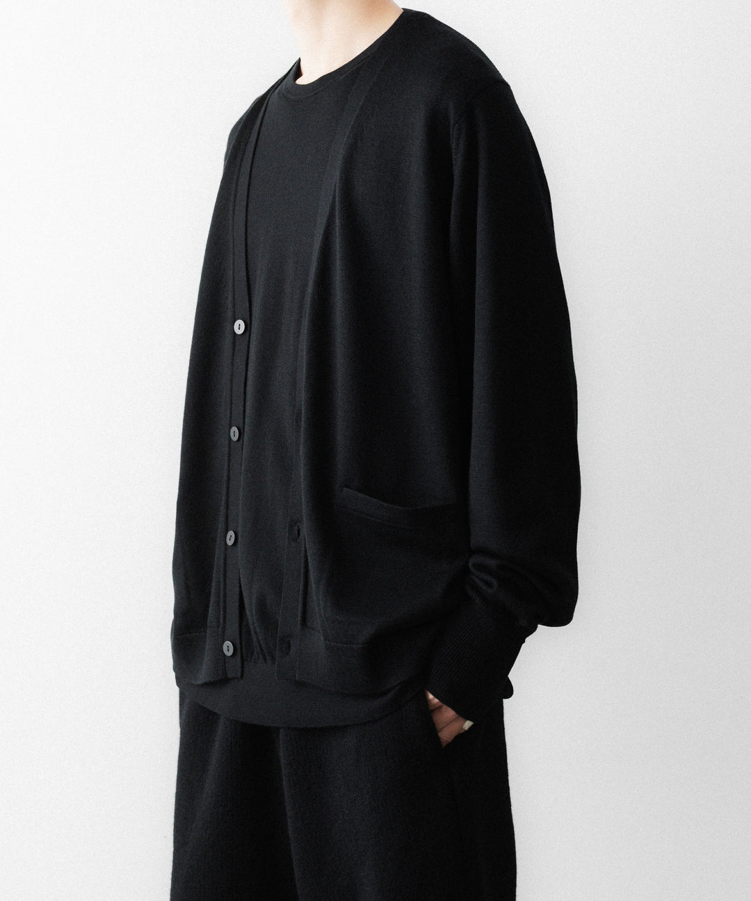 MAYKAM メイカムのSTRUCTURE EYELET CARDIGANのBLACK 公式通販サイトsession福岡セレクトショップ