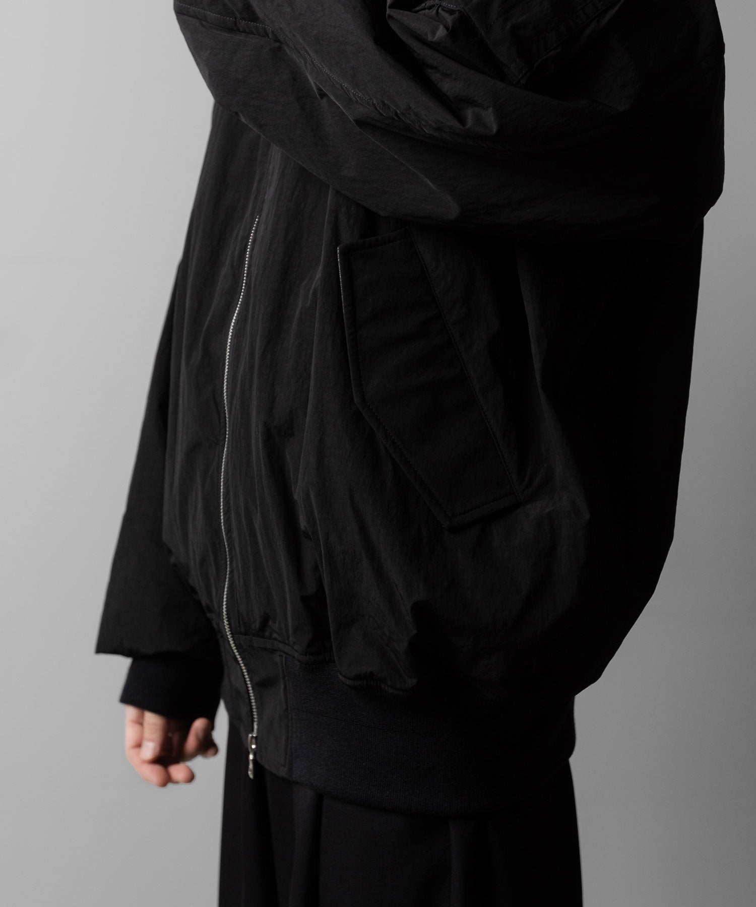 ssstein(シュタイン)のWINDPROOF NYLON OVERSIZED FLIGHT JACKET - BLACKの公式通販サイトsession福岡セレクトショップ