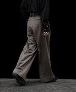 画像をギャラリービューアに読み込む, ssstein(シュタイン)のWOOL DOESKIN EXTRA WIDE TROUSERS - TAUPEの公式通販サイトsession福岡セレクトショップ
