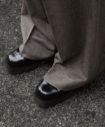 画像をギャラリービューアに読み込む, ssstein(シュタイン)のWOOL DOESKIN EXTRA WIDE TROUSERS - TAUPEの公式通販サイトsession福岡セレクトショップ
