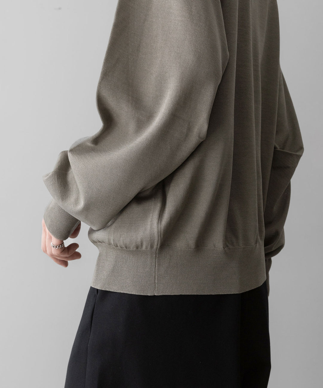ssstein(シュタイン)のWOOL SILK KNIT TUCKED LS - GREIGEの公式通販サイトsession福岡セレクトショップ
