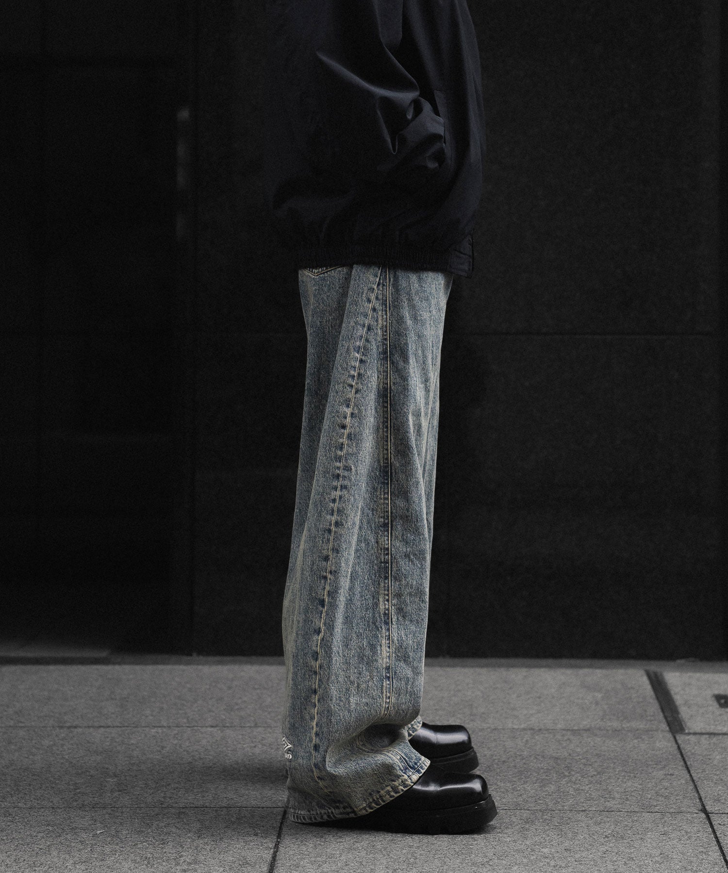 ssstein × UMBRO】DEFORMATION WIDE DENIM JEANS - INDIGO | 公式通販