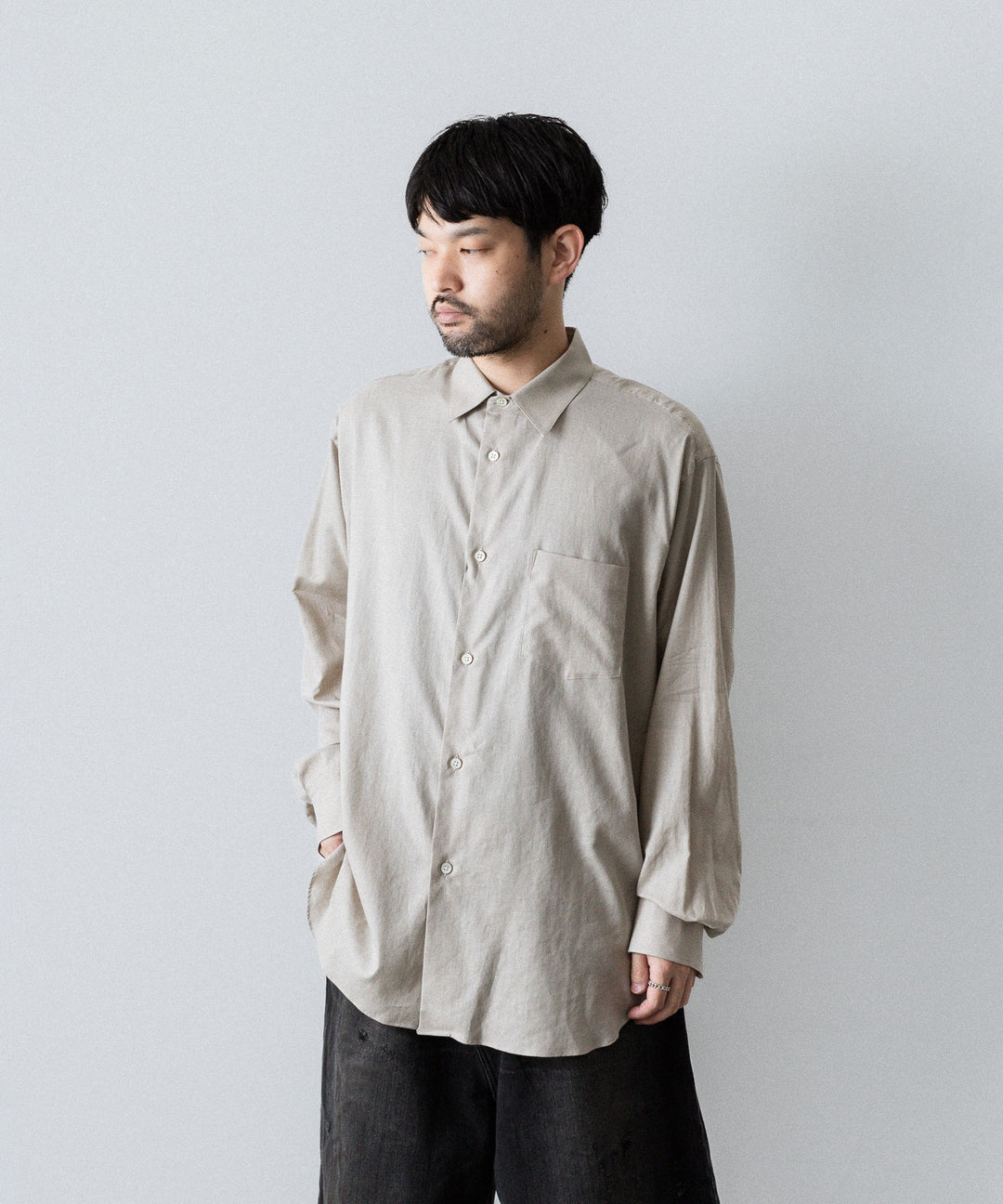 ssstein(シュタイン)のCOTTON/SILK OVERSIZED REGULAR COLLAR SHIRT - GREIGEの公式通販サイトsession福岡セレクトショップ