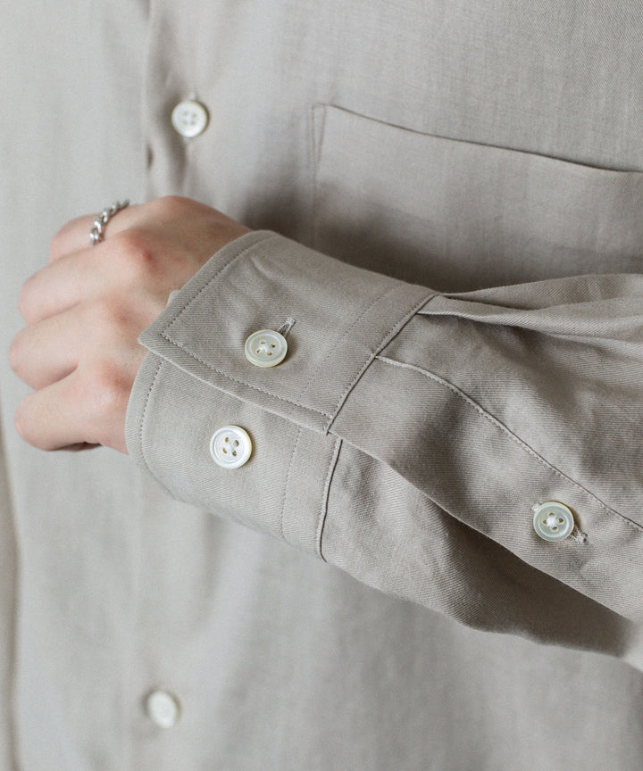 ssstein(シュタイン)のCOTTON/SILK OVERSIZED REGULAR COLLAR SHIRT - GREIGEの公式通販サイトsession福岡セレクトショップ
